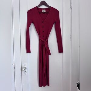Hippie Rose Long Sleeve Knit Tie Dress. Small